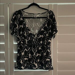 Old Navy Black and White Leaf Pattern Blouse